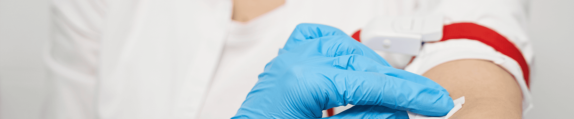 Prélèvement sanguin à la Clinique NR à Sainte-Marie, près de Saint-Elzéar et Vallée-Jonction.